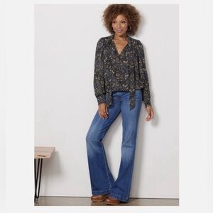 Evereve Charlie paisley blouse Small